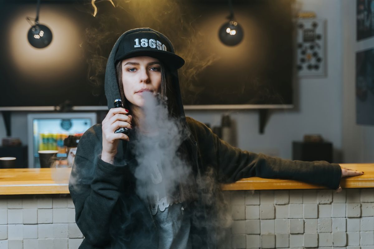 電子煙主機怎麼挑？大煙主機VS小煙主機的比較與推薦