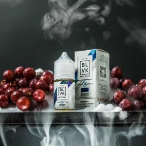 BLVK 葡萄冰煙油瓶身照、紫葡萄果香涼感煙油產品圖