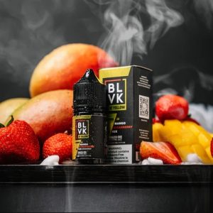 BLVK 草莓芒果冰煙油包裝照、草莓與芒果果香冰感煙油